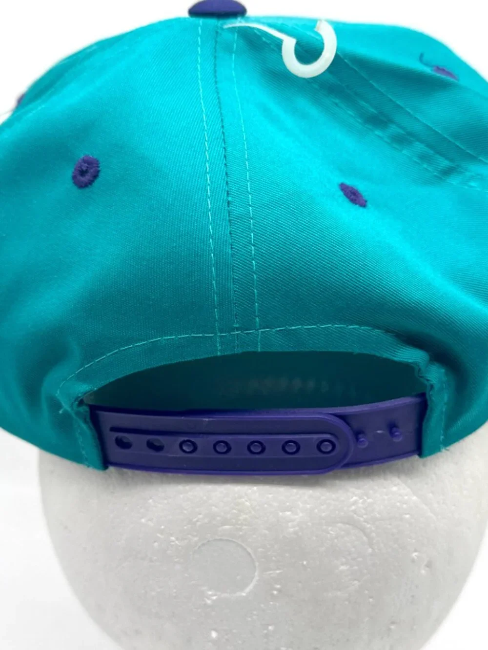 Vintage Charlotte Hornets Deadstock Youth Logo 7 Snapback Hat NBA NWT